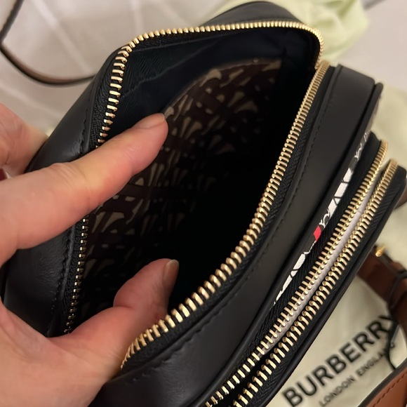 🔥🔥🔥Authentic Burberry TB camera bag 💼 - Picture 6 of 15